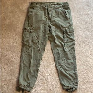 American Eagle cropped tomgirl pants